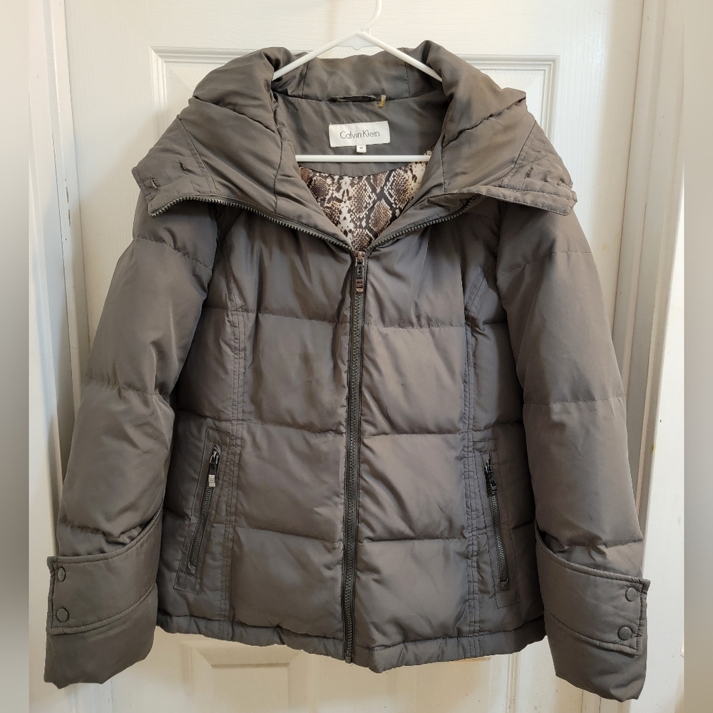 Calvin Klein Women's  grayQuilted Down Jacket Size Medium